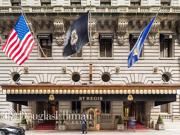5th image of 2 E 55th St #907