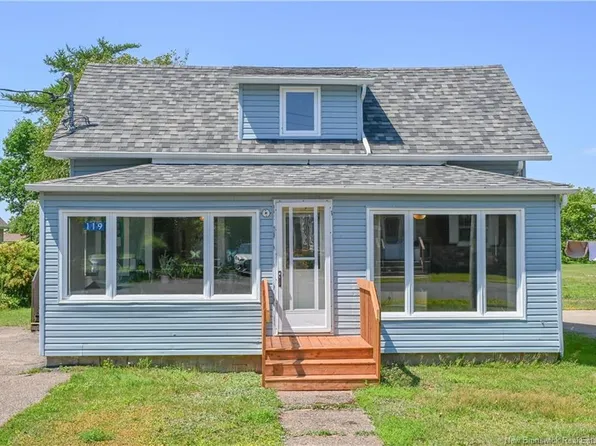 119 Degrace St, Shippagan, NB E8S 1H2