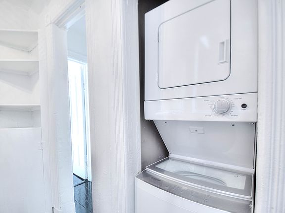 5th image of 247 Grand St #4R