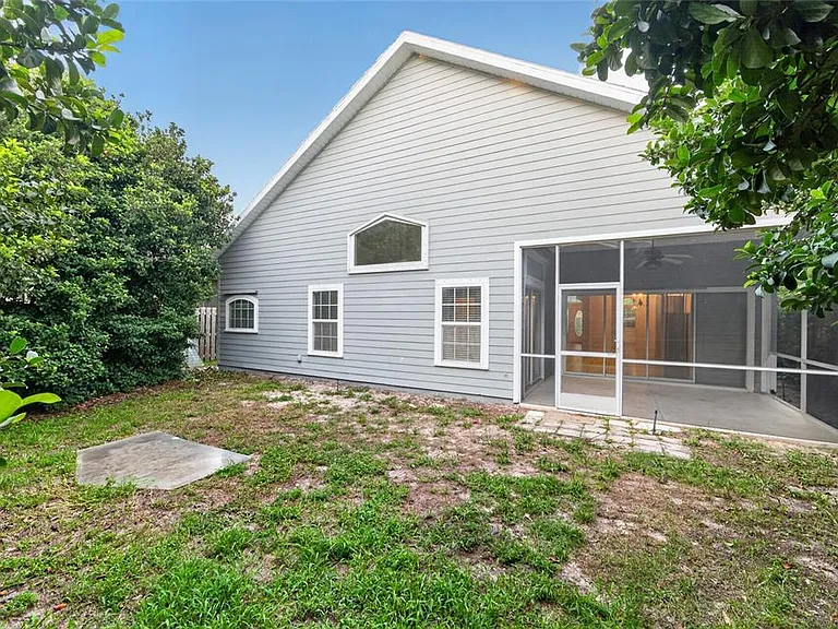 914 SW 83rd Ter — Photo 38