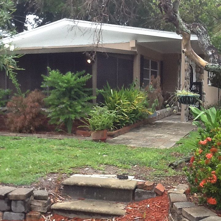 Front screened porch