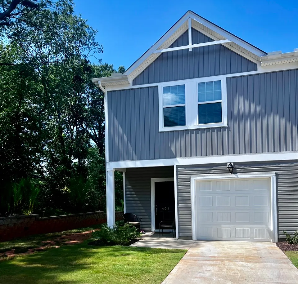 Building Photo - 408 Hillrock Ct