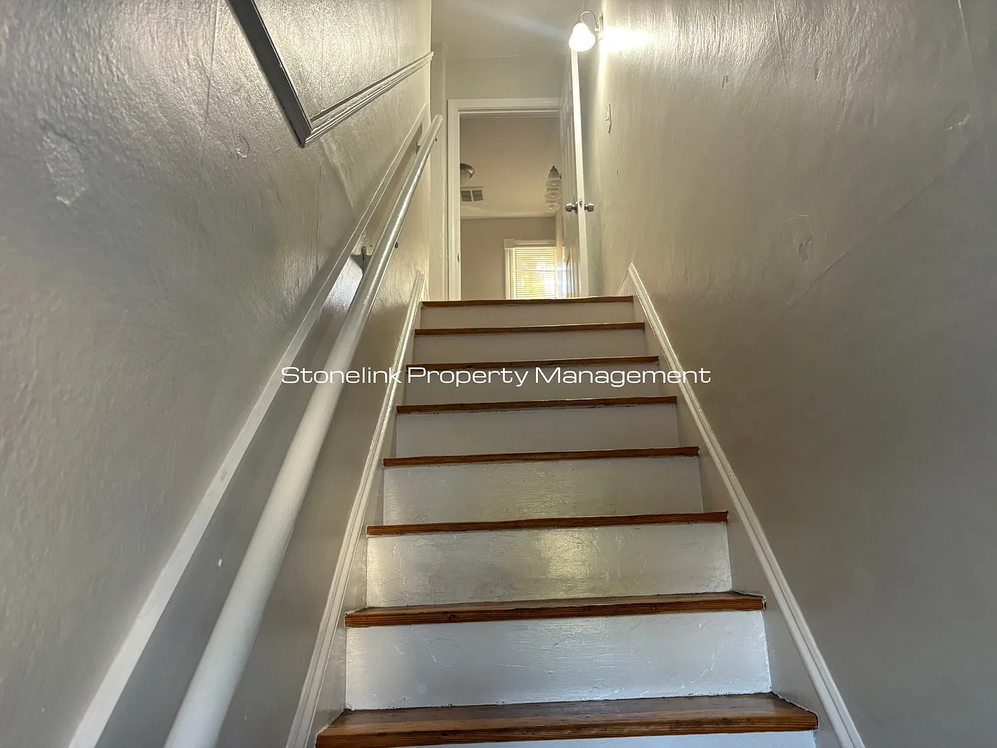 2-24 Oakleigh Avenue — Photo 4
