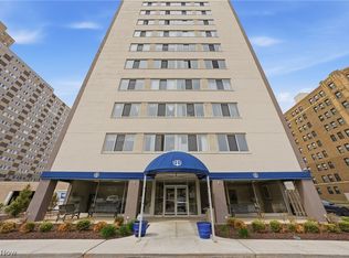 12520 Edgewater Dr APT 1009, Lakewood, OH 44107