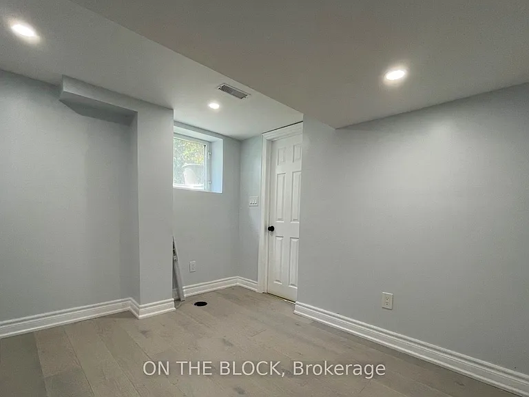 78 Tedford Dr — Photo 8
