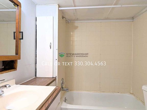 4th image of 5011 Settlers Trce APT 7