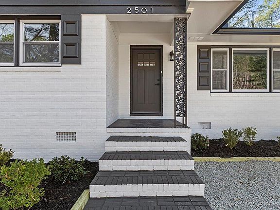 5th image of 2501 Old Mill Rd