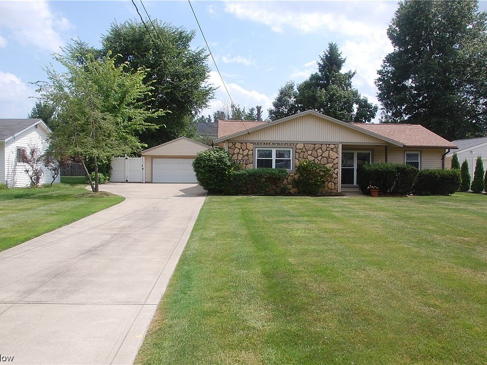 1st image of 21223 Willow Ln