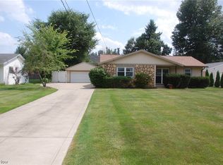 21223 Willow Ln, Strongsville, OH 44149