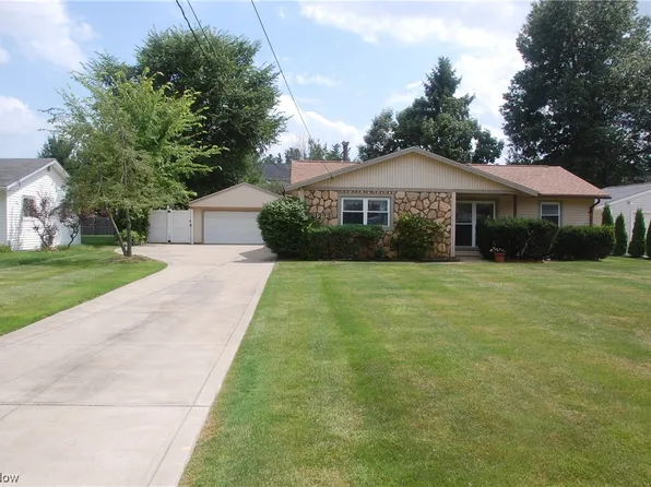 21223 Willow Ln, Strongsville, OH 44149