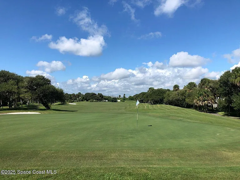 7647 Kiawah Way — Photo 16