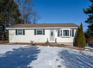 145 Westwood Dr, Nashua, NH 03062