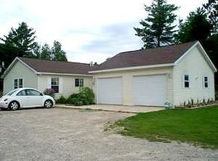 8141 Pine St, Germfask, MI 49836