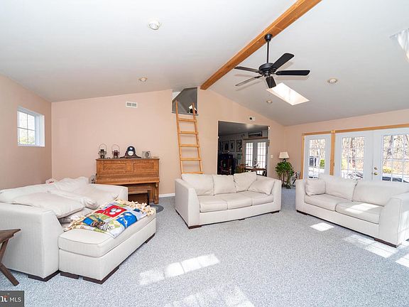 2nd image of 118 Tensaw Dr