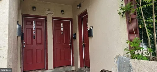 4307 W Maple Ave #A — Photo 2