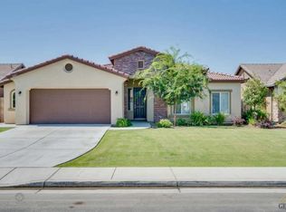9207 Wolf River Ave, Bakersfield, CA 93312