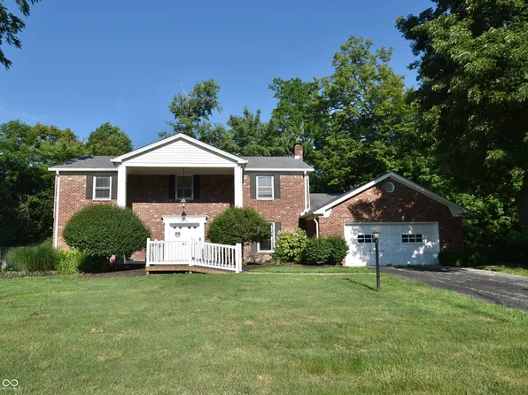 44 Horseshoe Ln, Carmel, IN 46033