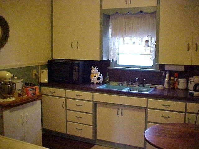 2nd image of 605 N Buffalo St