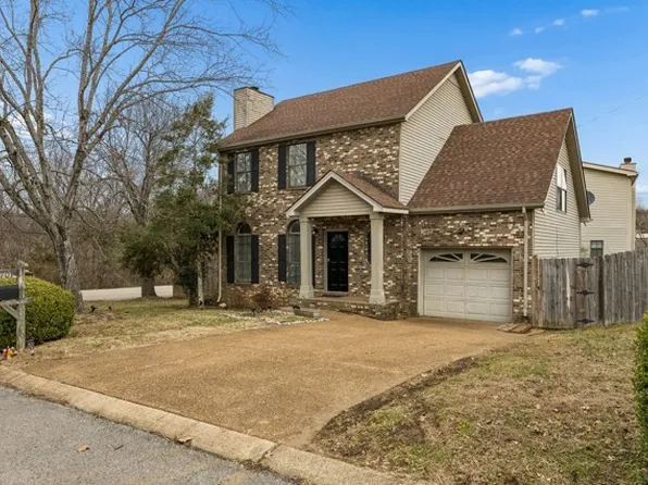 7701 Poplar Ridge Dr, Nashville, TN 37221