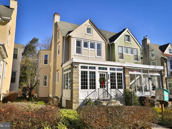 8419/8419R Anderson St, Philadelphia, PA 19118