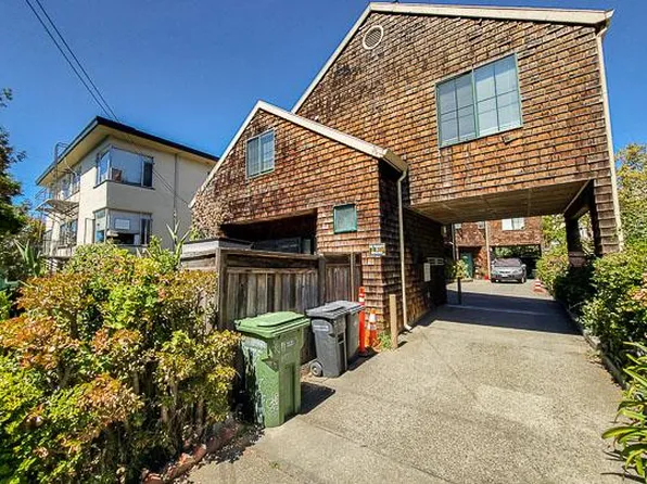 2405 Blake St, Berkeley, CA 94704