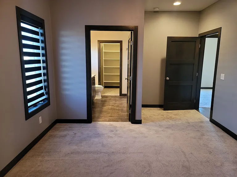 114 Devitt Dr — Photo 14