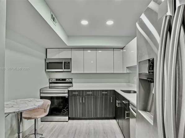 501 Three Islands Blvd, Hallandale Beach, FL