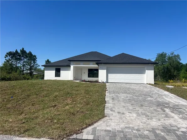 215 Abbott Ave, Lehigh Acres, FL 33936