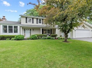 16 Buchanan Rd, Pittsford, NY 14534