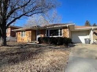 122 Norton Ave, Council Bluffs, IA 51503