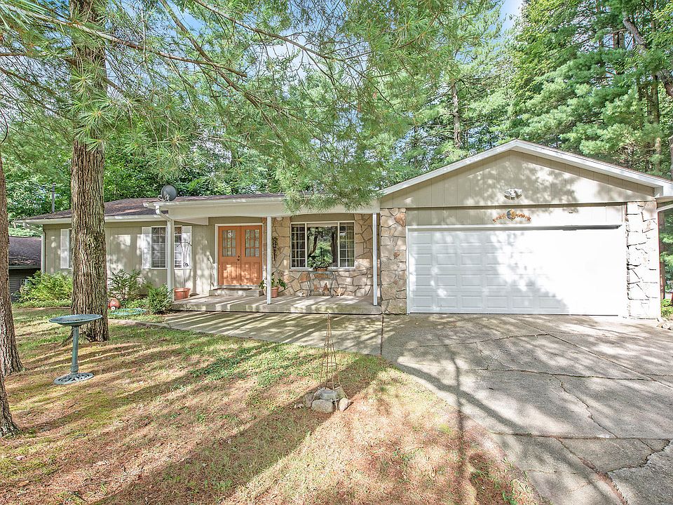 1st image of 126 Woodridge Dr
