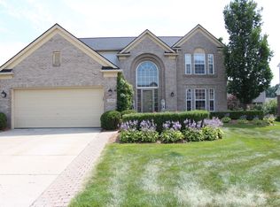 3209 Yellowstone Ct, Lake Orion, MI