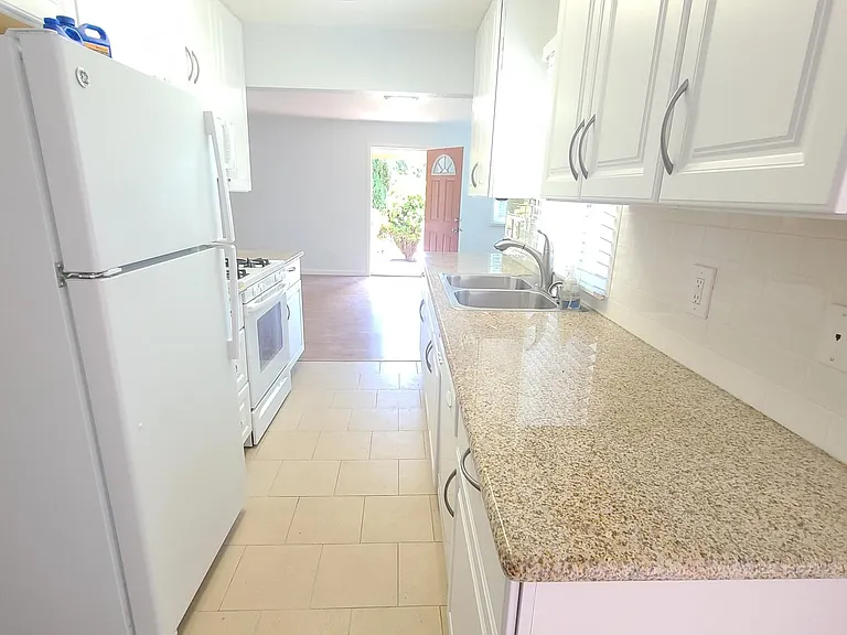 5817 Central Ave — Photo 6