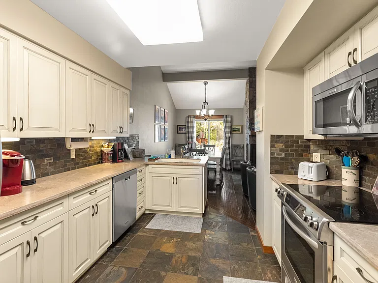 1750 E Lakeshore Dr #203 — Photo 10