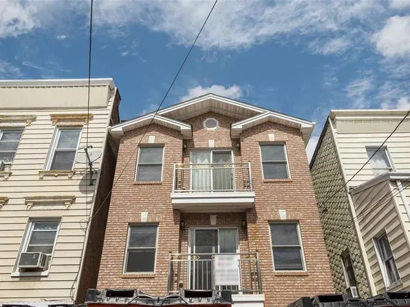 150 Congress Street image 1 of 13