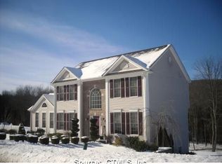 53 Chelsea Ct, Middletown, CT 06457