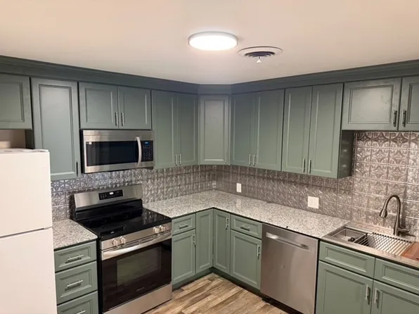 445 N Madison Ave, Lebanon, MO