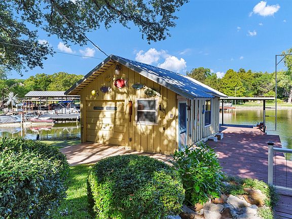 5th image of 3814 Pawnee Ct