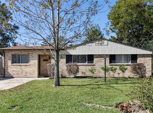 226 Carolyn Dr, Harahan, LA 70123
