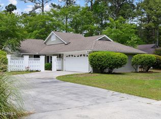 107 Red Bird Ln, Hampstead, NC 28443