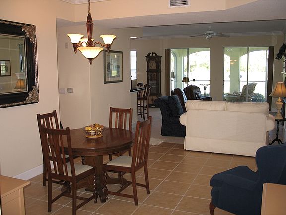 Entry to Dining