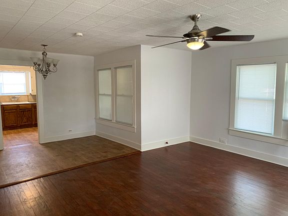 Living/dining room