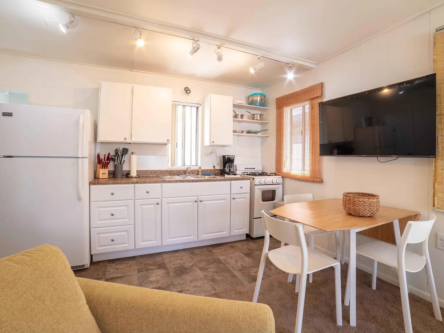 1 bed, 450 sqft, $2,750 — Photo 4