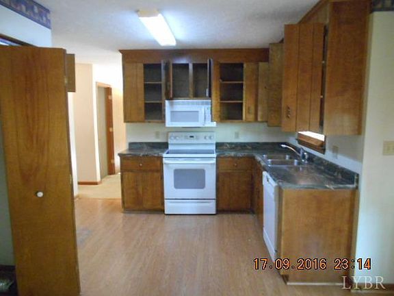 3rd image of 317 Juniper Dr