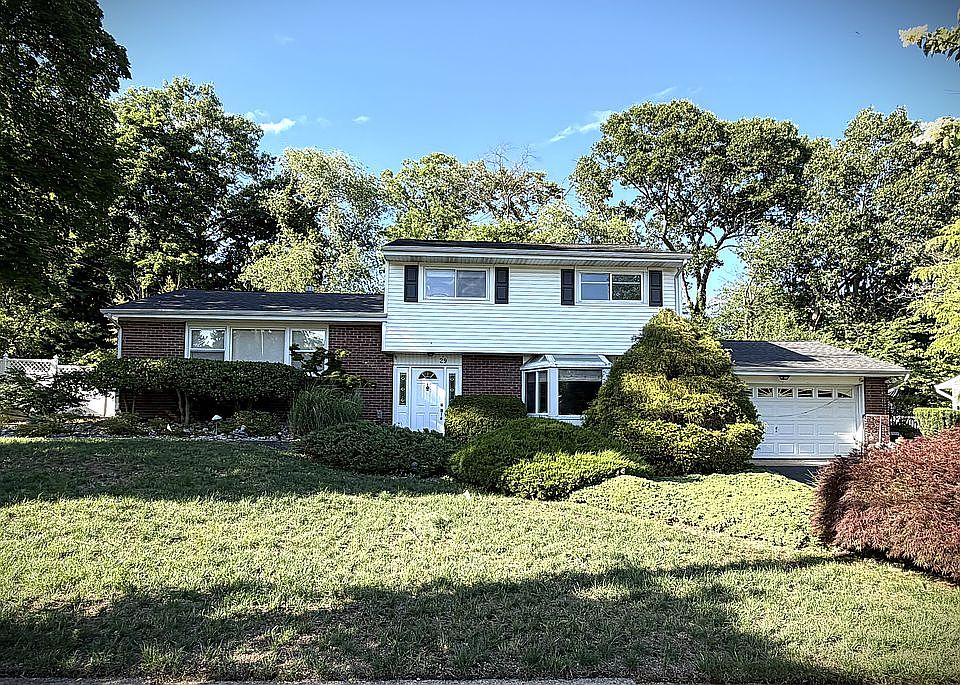 1st image of 29 Hamlin Rd