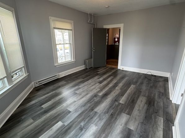 3 Greenhouse Ave #23