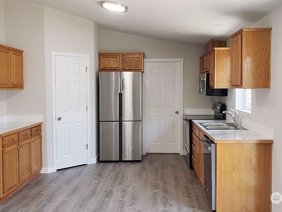 2nd image of 10422 137th Street E #33