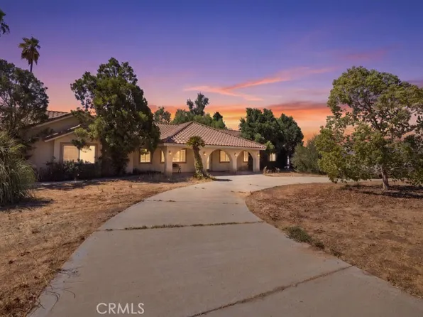 18551 Warren Rd, Riverside, CA 92508