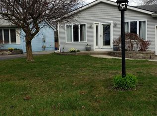 37442 Lakeville St, Harrison Township, MI
