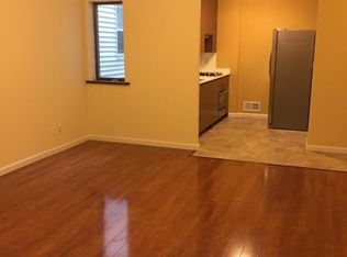 7862 79th Ln, Ridgewood, NY 11385